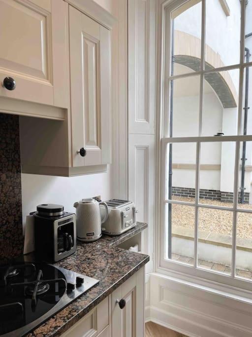 Whitehall, Thomas Turnbull Flat 3 Beautiful Apartment In Georgian House Whitby Eksteriør bilde